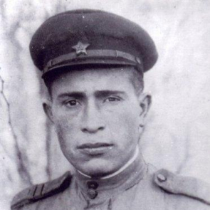 Галерея портретов, посвященная тем, кто выстоял в огне Сталинградской битвы